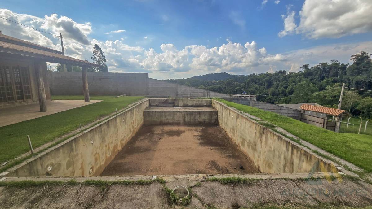 Chácara à venda com 2 quartos, 150m² - Cristal,Mairinque