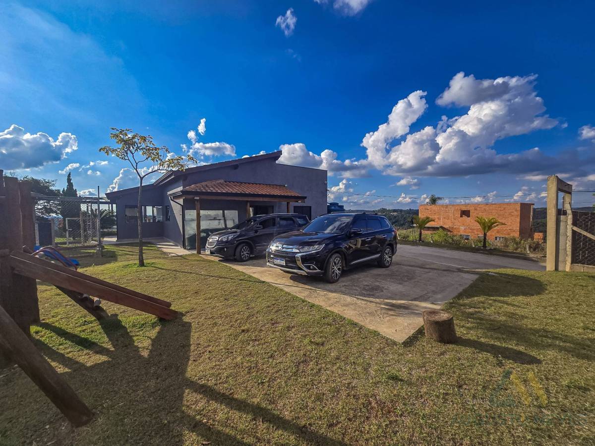 Chácara com Piscina, Jacuzzi e Campo – 2.980 m² em Alumínio/SP - Augusto Neves representações